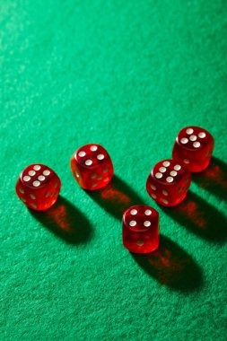 Dragon Hatch game interface on venusbet login showing live multiplier and cash-out button
